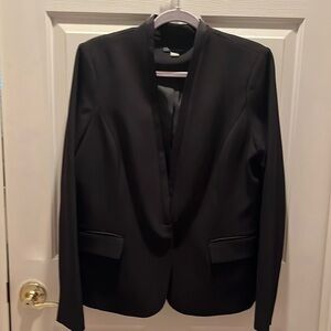 Tommy Hilfiger, black open v-neck, long-sleeve blazer. Barely worn